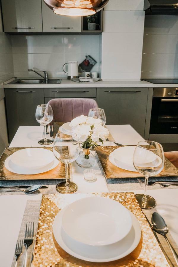 Bacchus Apartment